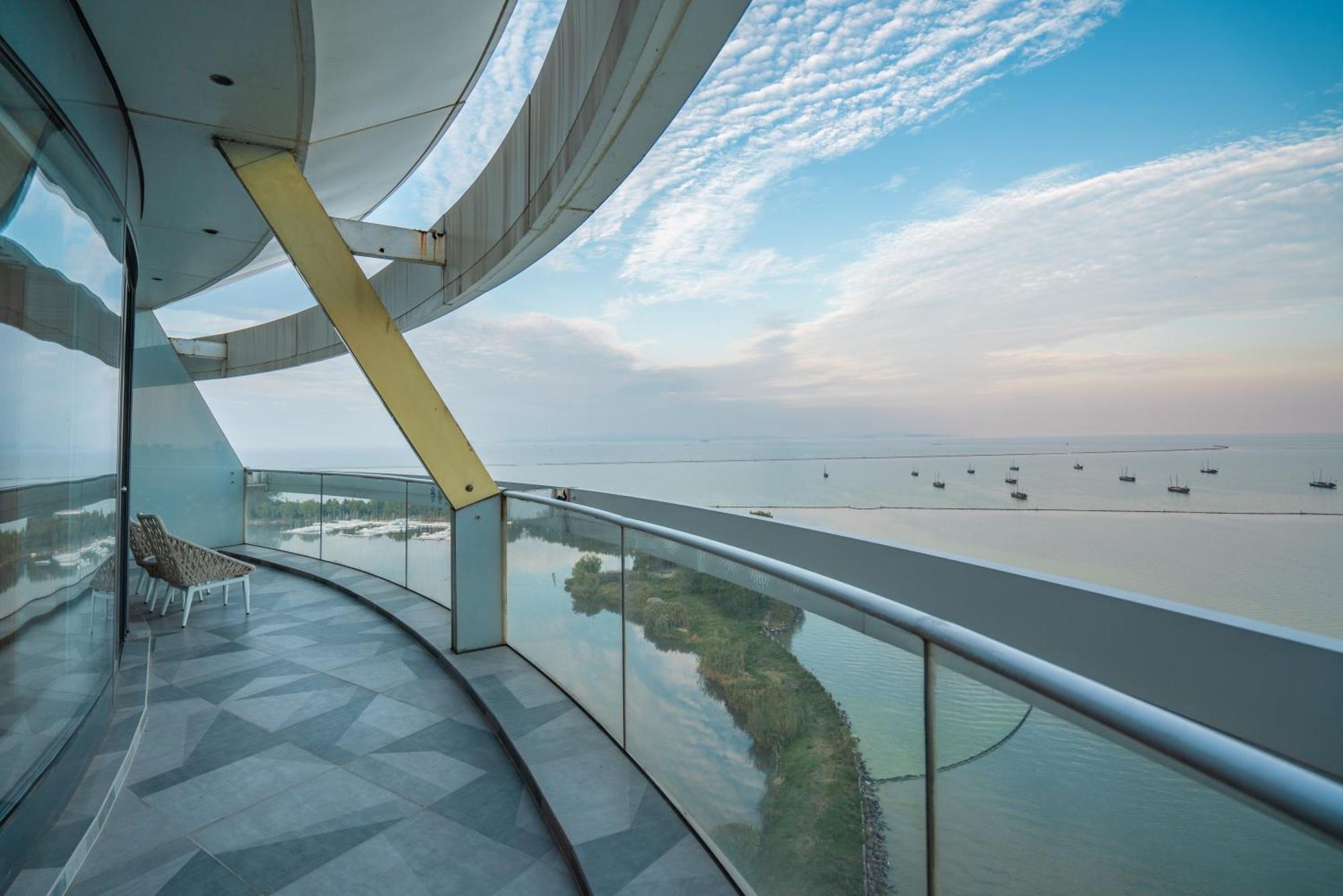 Sheraton Huzhou Taihu Lake Hot Spring Resort & Spa Exteriér fotografie